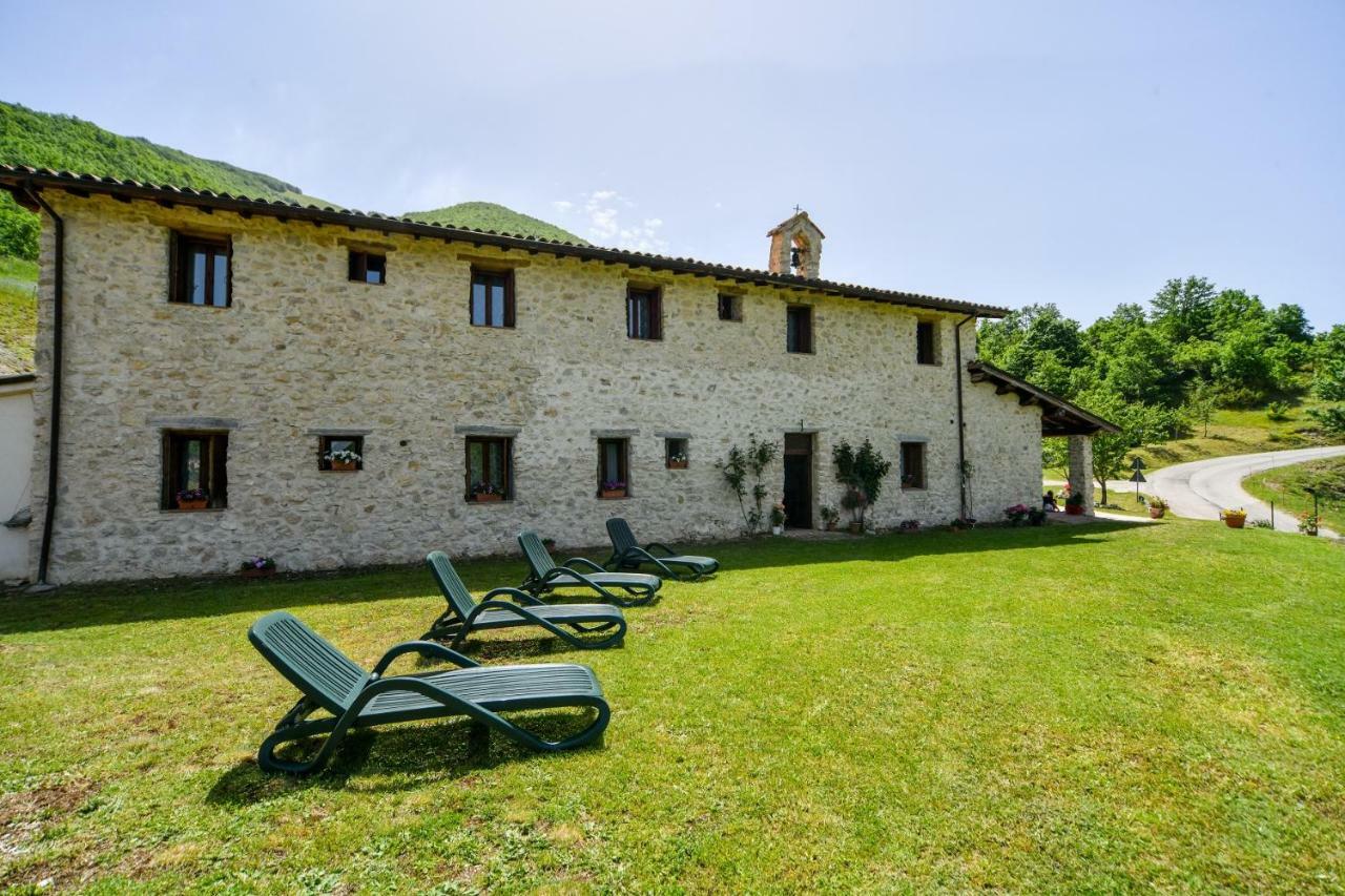 Agriturismo La Valle Dei Bronzetti Cascia Exterior foto